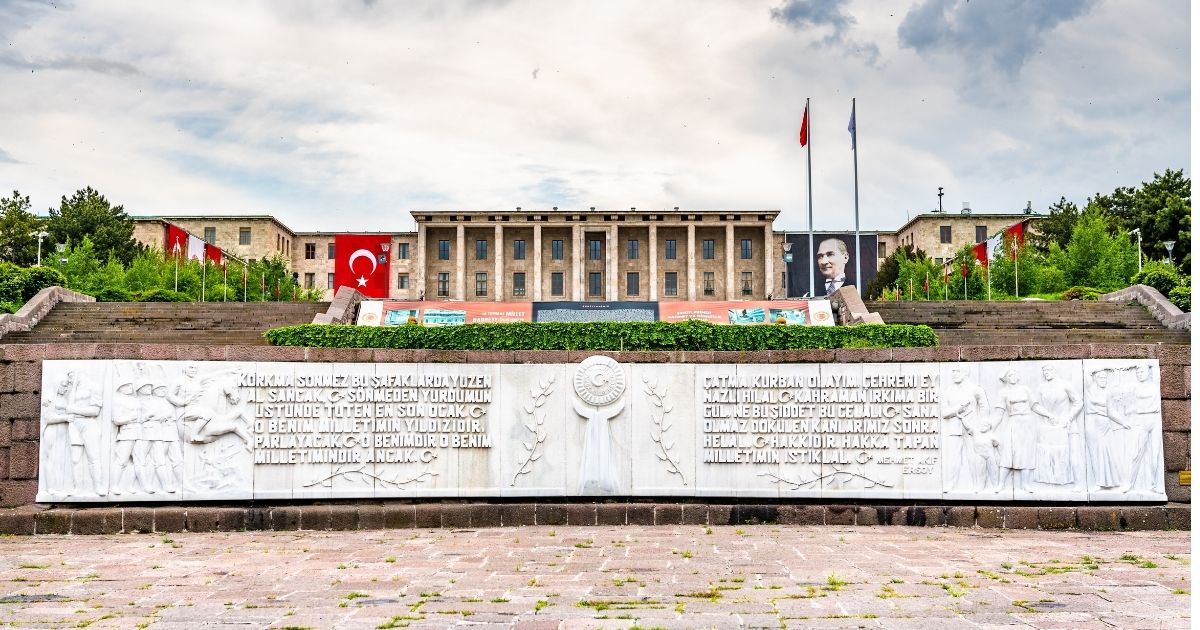 İzmir İdare Avukatı